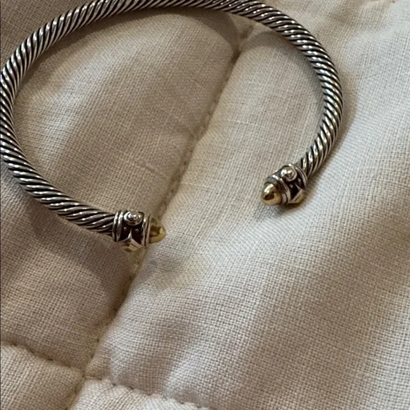 David Yurman Silver and Gold Cable Bracelet - Picture 3 of 7